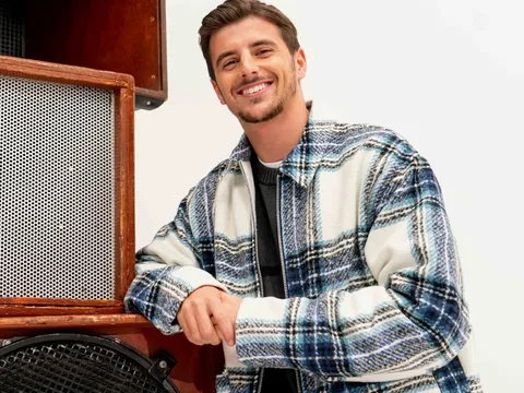 Mason Mount và cuộc dạo chơi xa xỉ giữa lòng di sản Anh