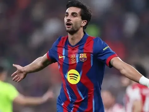 Hansi Flick chọn Ferran Torres lĩnh xướng hàng công Barcelona