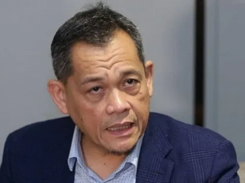 Tan Sri Hamidin tái tranh cử Chủ tịch FAM sau bê bối nhập tịch