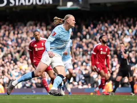 Van Dijk mắc lỗi, Haaland lập cú đúp xé lưới Liverpool