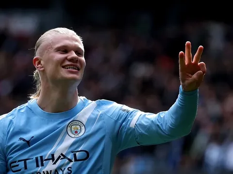 16 lần chạm bóng đổi 1 cú hat-trick: Pep một lần nữa đúng về Haaland
