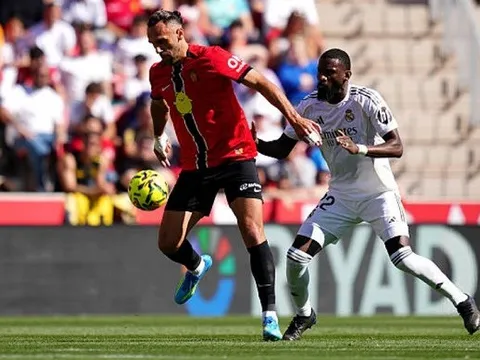 Thua sốc Mallorca, Real Madrid hụt hơi trong cuộc đua vô địch