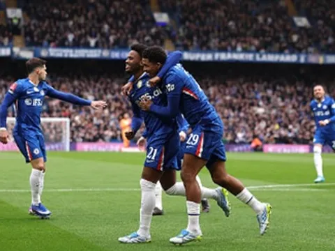Chelsea nghiền nát Port Vale 7-0 để vào bán kết FA Cup