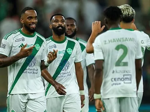 Ivan Toney rực sáng giúp Al Ahli thắng dễ Damac FC