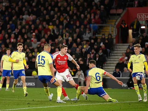 Chấm điểm Arsenal: Hai thái cực Jesus - Gyokeres