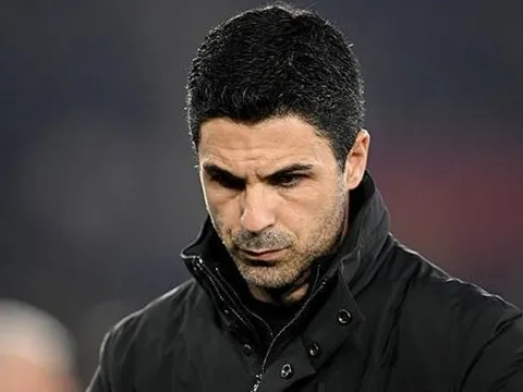 Arsenal cần thức tỉnh trước khi quá muộn