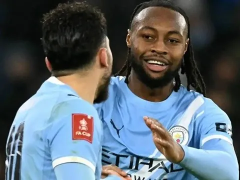 Semenyo ngả mũ trước đẳng cấp của Rayan Cherki