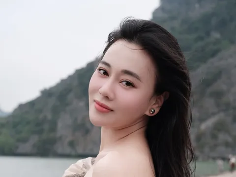 Phương Oanh bất ngờ có chia sẻ mới sau thời gian vắng bóng trên MXH