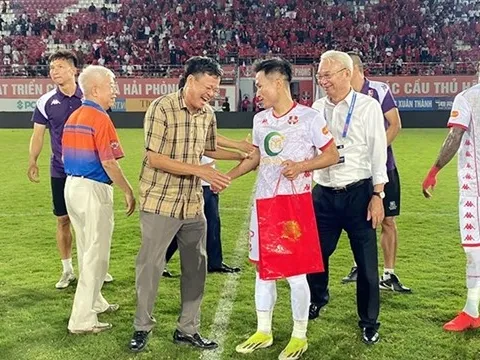 Điểm tin bóng đá Việt Nam 6/4: Hải Phòng nhận thưởng tỷ đồng; HLV Velizar Popov chỉ trích trọng tài