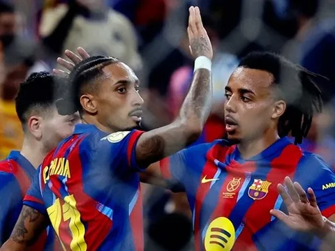 Chelsea chi 70 triệu bảng mua Jules Kounde từ Barcelona