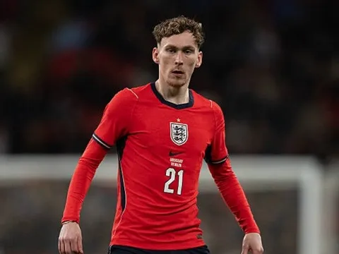 Nicky Butt ví James Garner là bản sao bình dân của Gerrard