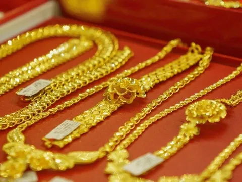 Giá vàng hôm nay 6/4/2026: Lao dốc đầu phiên, vàng SJC và nhẫn trơn đồng loạt giảm mạnh