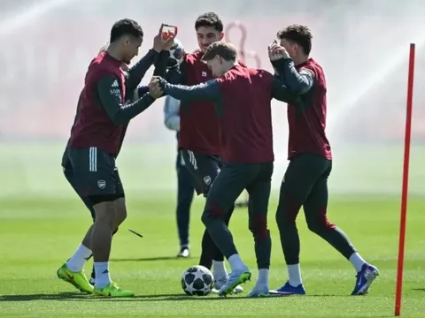 Arteta giải mã ý đồ đằng sau bài tập dùng bút kỳ lạ