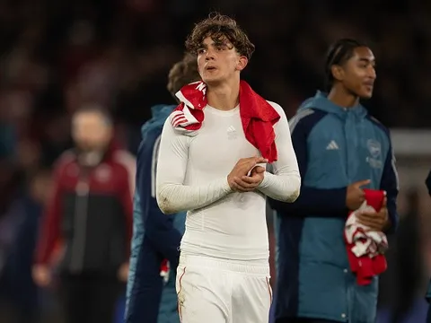 Huyền thoại cản Arteta cho Dowman đá chính ở Cúp C1