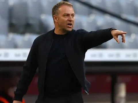 Bản hợp đồng vội vã của Flick và bài học xương máu cho Bayern