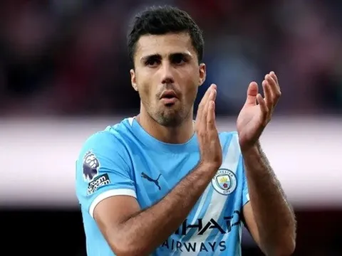 Man City tự tin trói chân Quả bóng Vàng 2024 Rodri
