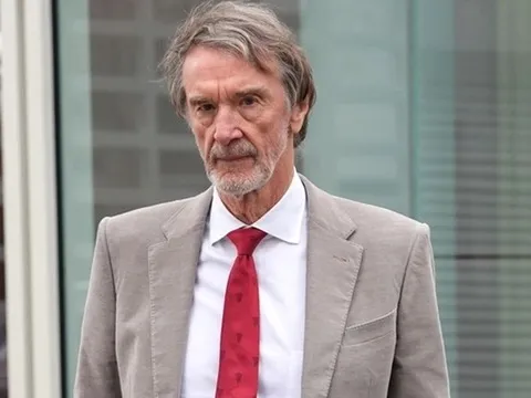 Sir Jim Ratcliffe liên tục hạ giá bán OGC Nice vì bế tắc