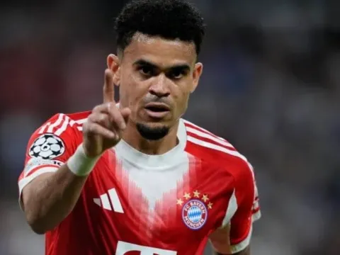 Steven Gerrard muốn Luis Diaz trở lại Liverpool thay Salah