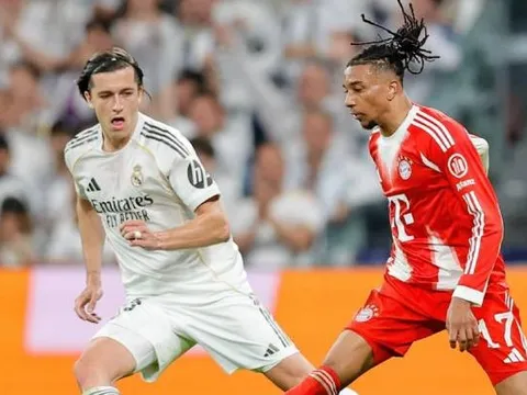 Fan Real đòi tống khứ Carreras sau sai lầm trước Bayern