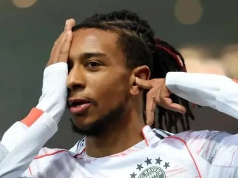 Olise chạm mốc 27 kiến tạo để bỏ xa Bruno Fernandes