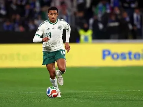 Săn Shea Charles 20 triệu bảng, MU đang thay đổi tư duy