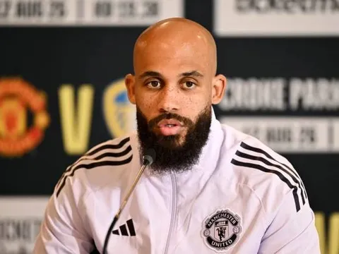 Bryan Mbeumo bị choáng trước sức hút của Man United