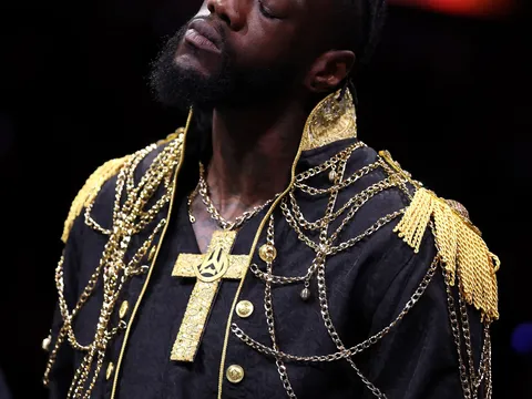 Báo cáo thị trường quyền Anh: Cổ phiếu Deontay Wilder tăng giá, Tim Tszyu mất điểm