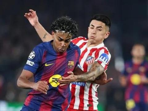 Hansi Flick yêu cầu trọng tài bảo vệ Lamine Yamal