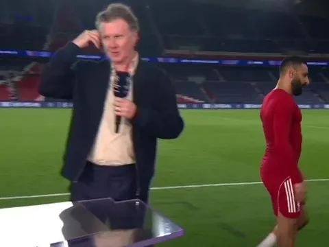 Salah im lặng sau khi bị Slot bỏ rơi ở trận thua PSG