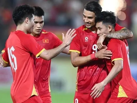 Sau 13 trận thắng, báo Thái dự đoán tương lai của ĐT Việt Nam