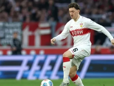 Angelo Stiller giá 35 triệu bảng là lời giải cho hàng tiền vệ MU