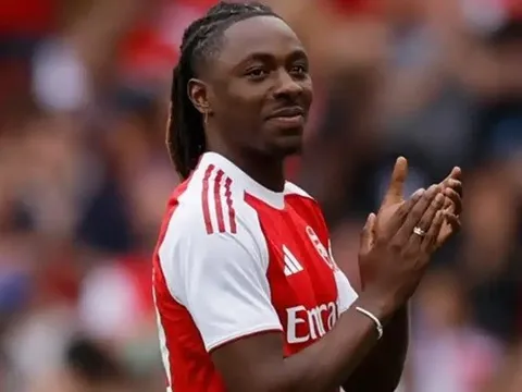 Arsenal đón cú hích, Eze trở lại trước thềm chặng nước rút