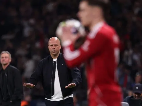 Liverpool trông chờ Alexander Isak giải cứu sau thất bại Paris