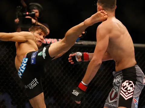 Josh Thomson đáp trả Nate Diaz: 'Tôi đã sút bay đầu cậu rồi, đừng giả vờ nữa'