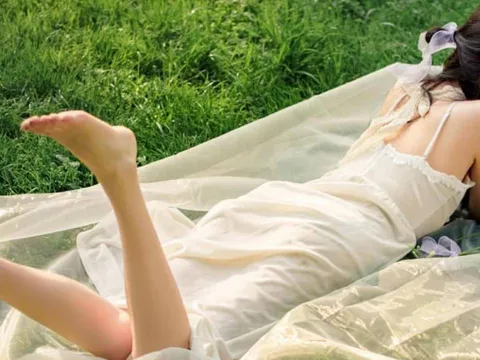 Vì sao phụ nữ nên mặc váy khi hẹn hò? 3 lý do thực tế từ người từng trải