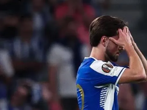 5 điểm nhấn Porto 1-1 Forest: Bàn phản lưới khó tin; Bức tường Ortega