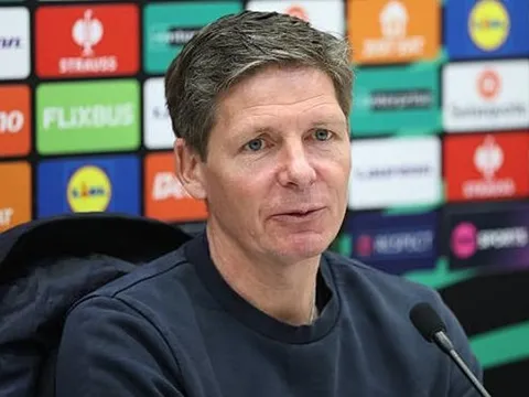 Glasner khen Palace chơi xuất sắc trước Fiorentina