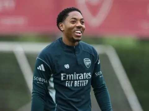 Cơ hội vàng để MU sở hữu ''báu vật'' Lewis-Skelly của Arsenal