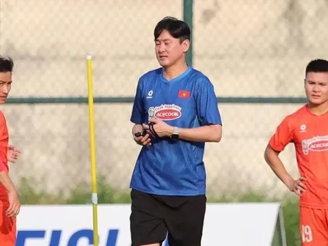 Báo Thái gọi cựu trợ lý tuyển Việt Nam là bậc thầy chiến thuật