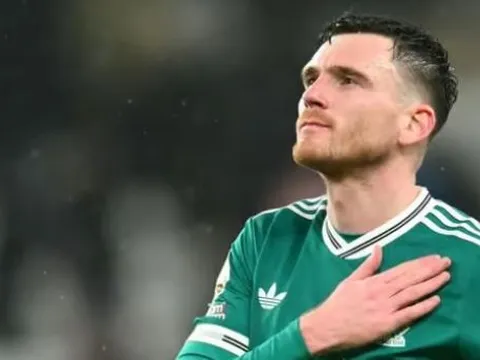 Arne Slot tiết lộ lý do Andrew Robertson chia tay Liverpool