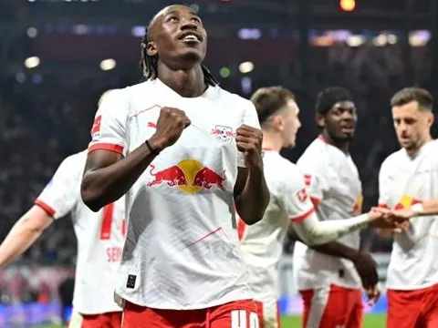 Sancho trở thành cầu nối giúp MU sở hữu báu vật Diomande