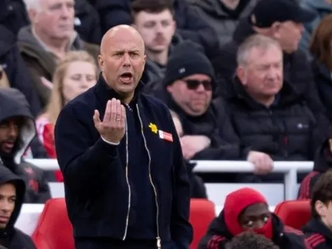 3 thay đổi mạo hiểm của Arne Slot cho cuộc tiếp đón Fulham