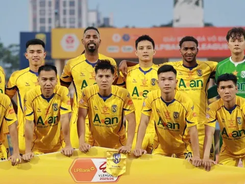 Soi trận SLNA vs Đà Nẵng: Trốn thoát nhóm trụ hạng