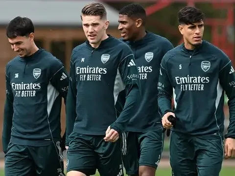 Arsenal hứng gạch đá vì giáo án dị biệt trước trận thua Bournemouth