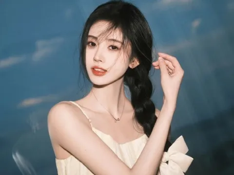 "Mỹ nhân 4.000 năm có một" và tuyệt chiêu giữ làn da trắng mịn như “trứng bóc” dù thường xuyên trang điểm