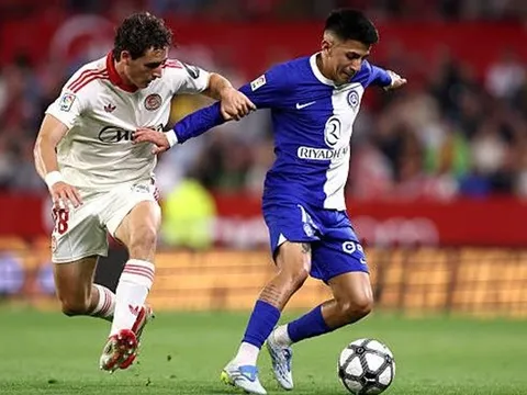 Sevilla quật ngã Atletico tại "thánh địa" Pizjuan