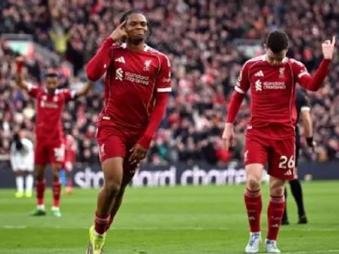 Slot ví Rio Ngumoha là phiên bản mới của Mo Salah