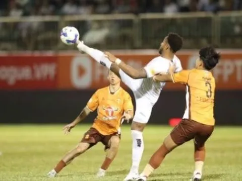 Điểm tin bóng đá Việt Nam 12/4: HAGL quật ngã Nam Định; Sao U23 Việt Nam nén đau ra sân