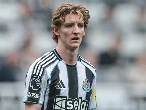 Tin đồn chuyển nhượng sáng 12/4: Bayern tranh Gordon; MU đấu Man City vụ Anderson