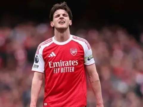 Arsenal và cuộc chiến với 'bóng ma' của chính mình